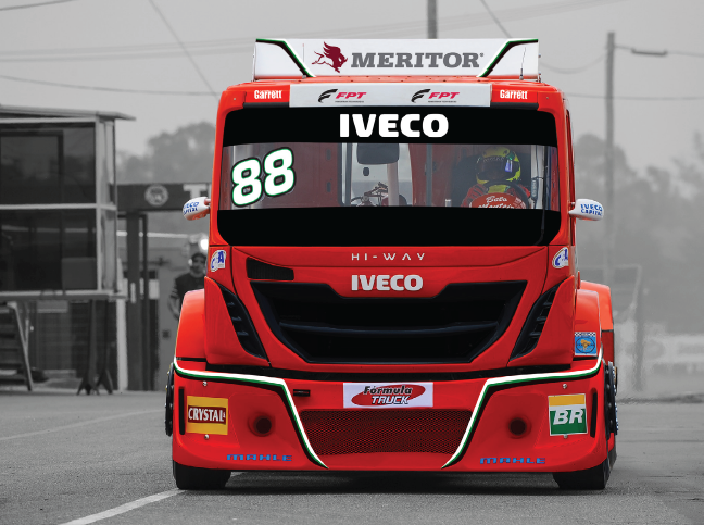 Caminhão Iveco pilotado por Beto Monteiro
