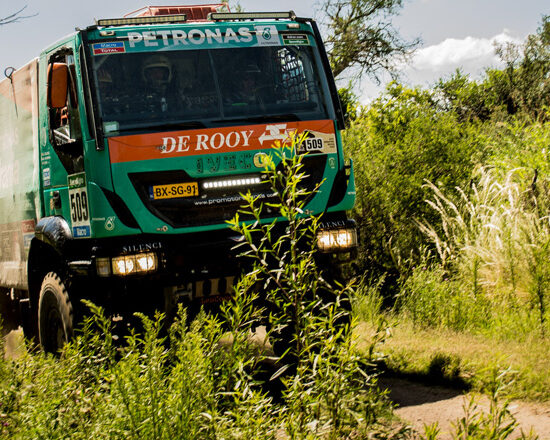 Equipe Iveco termina o Dakar 2015 no Top 10