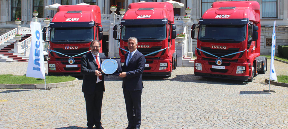 Empresa turca recebe 200 caminhões Stralis Hi-Road