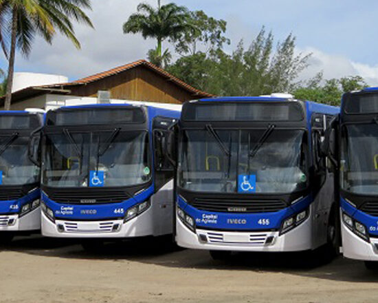 Iveco Bus entrega chassis 170E28 no interior de Pernambuco