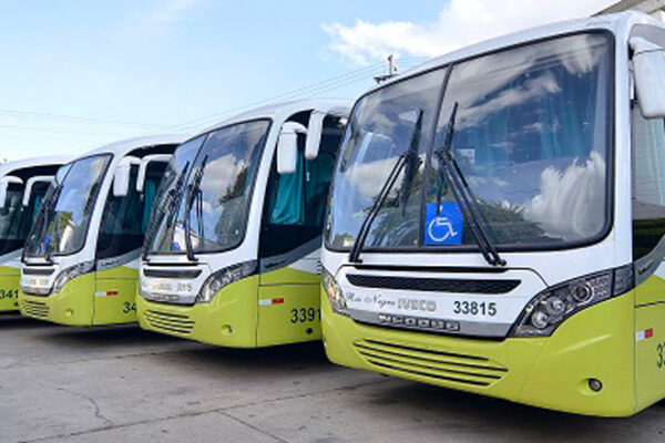 Iveco Bus entrega seis chassis para empresa de Minas Gerais