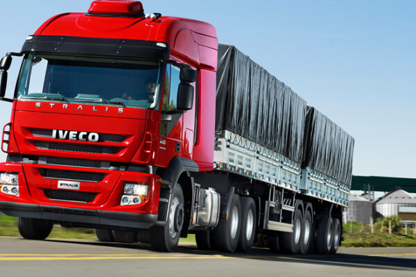 Iveco está entre as melhores no Prêmio Autodata 2015