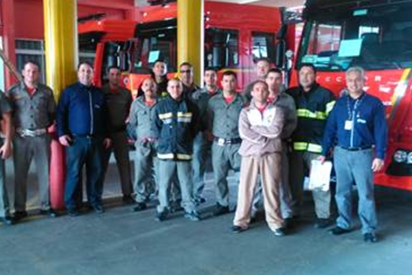 Corpo de Bombeiros de Porto Alegre recebe caminhões Iveco